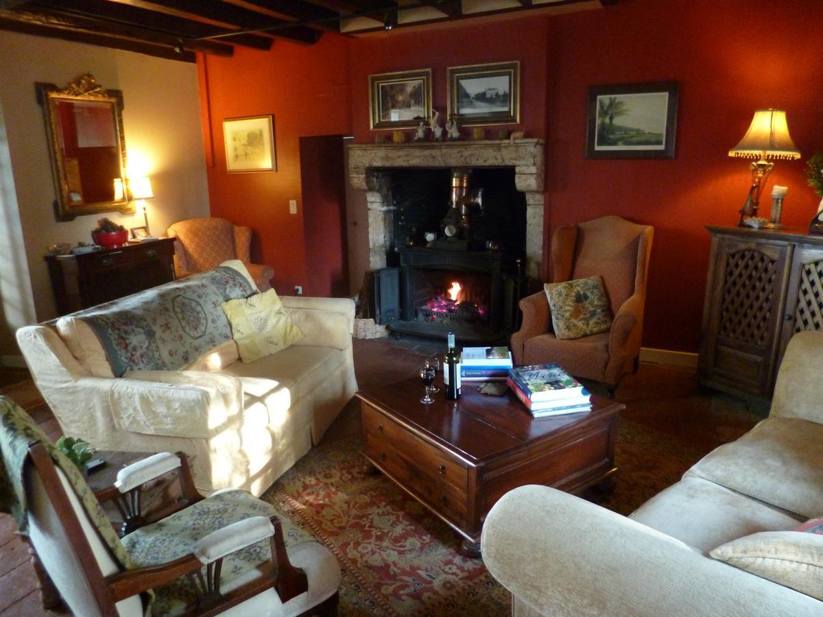 Célon Le Canard Au Parapluie Rouge Bed & Breakfast エクステリア 写真