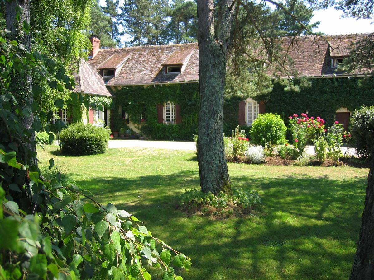 Célon Le Canard Au Parapluie Rouge Bed & Breakfast エクステリア 写真